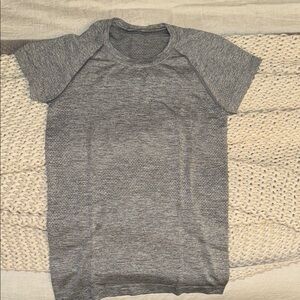 Grey Lulu short sleeve